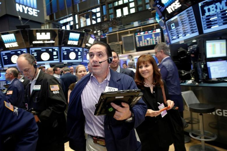 Wall Street, acciones y riesgo país, REUTERS