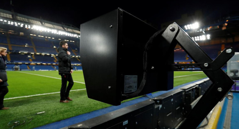 VAR sistema de videoarbitraje - REUTERS -