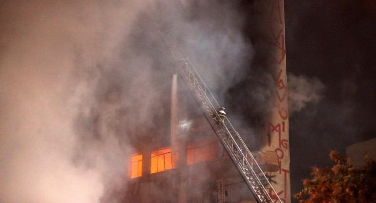 Incendio y derrumbe de un edificio en San Pablo (Reuters)