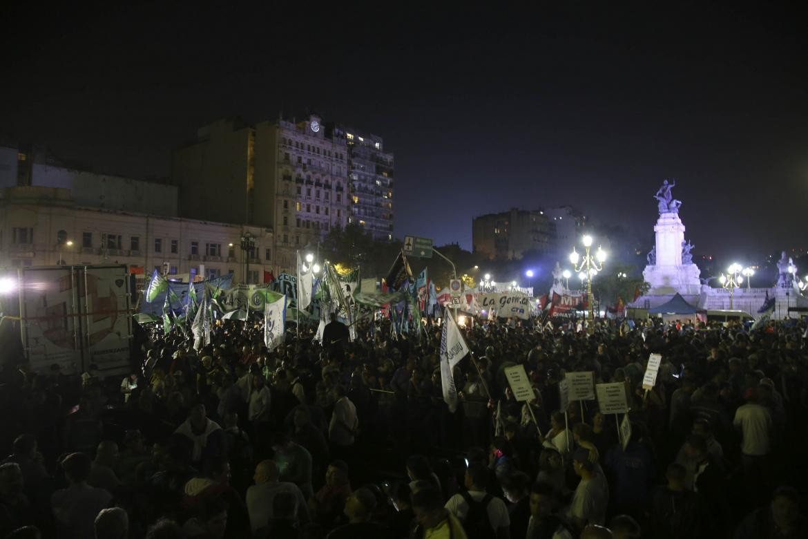 Protesta contra el tarifazo - economía argentina, Agencia NA