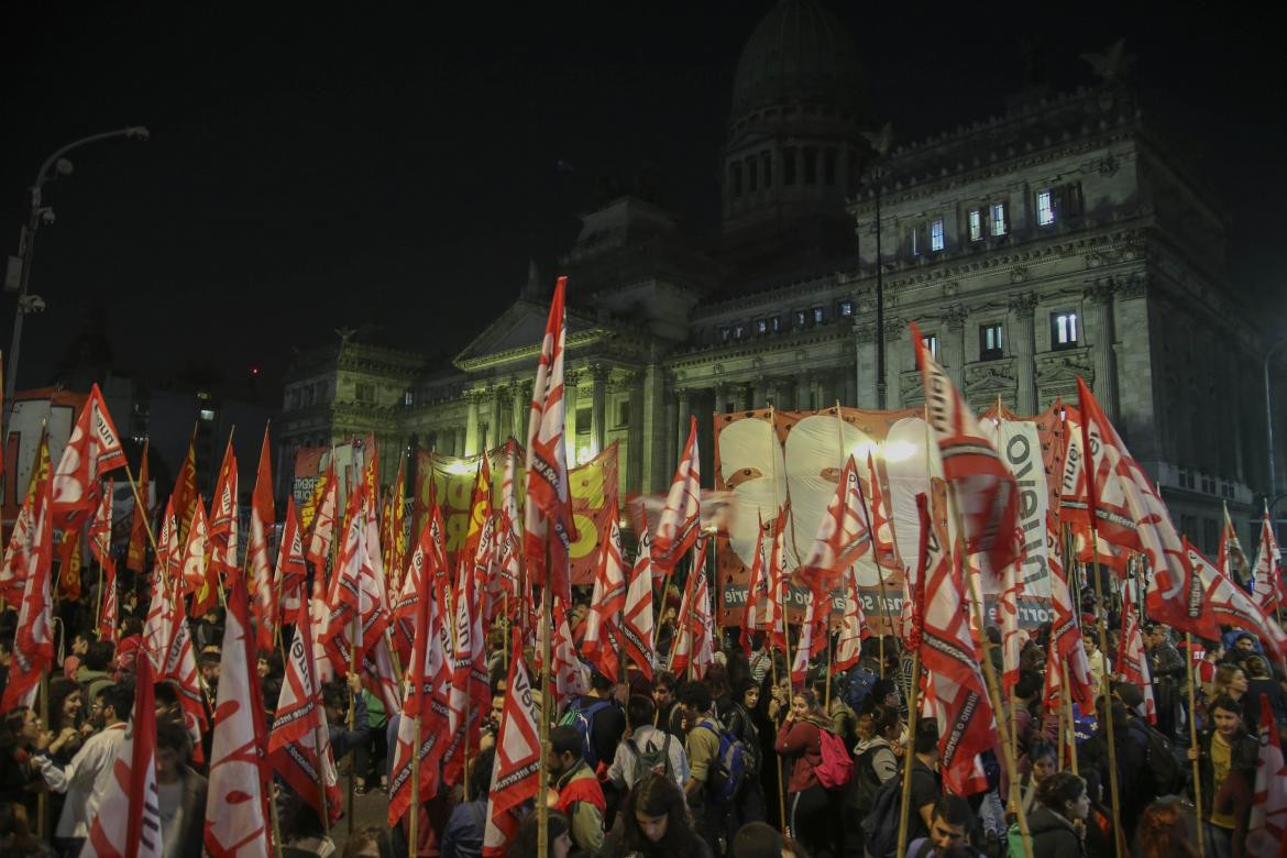 Protesta contra el tarifazo - economía argentina, Agencia NA