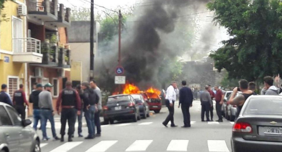 Robo, persecución y tiroteo en Liniers