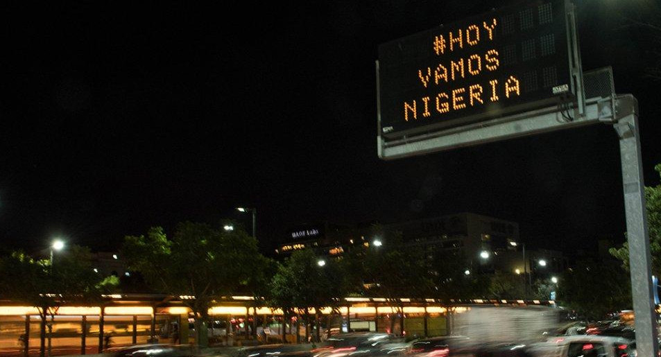 Cartel de apoyo a Nigeria en el cartel de la Ciudad