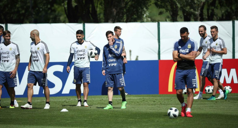 Entrenamiento de la Selcción Argentina en Rusia (Reuters)