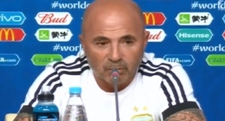 Jorge Sampaoli habla en conferencia tras el triunfo de Argentina ante Nigeria