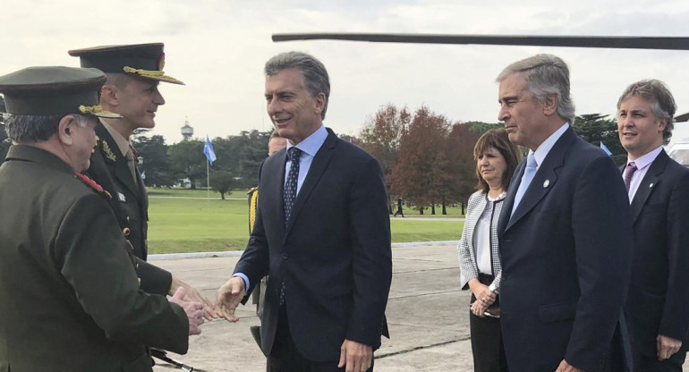 Macri- Fuerzas Armadas (NA)