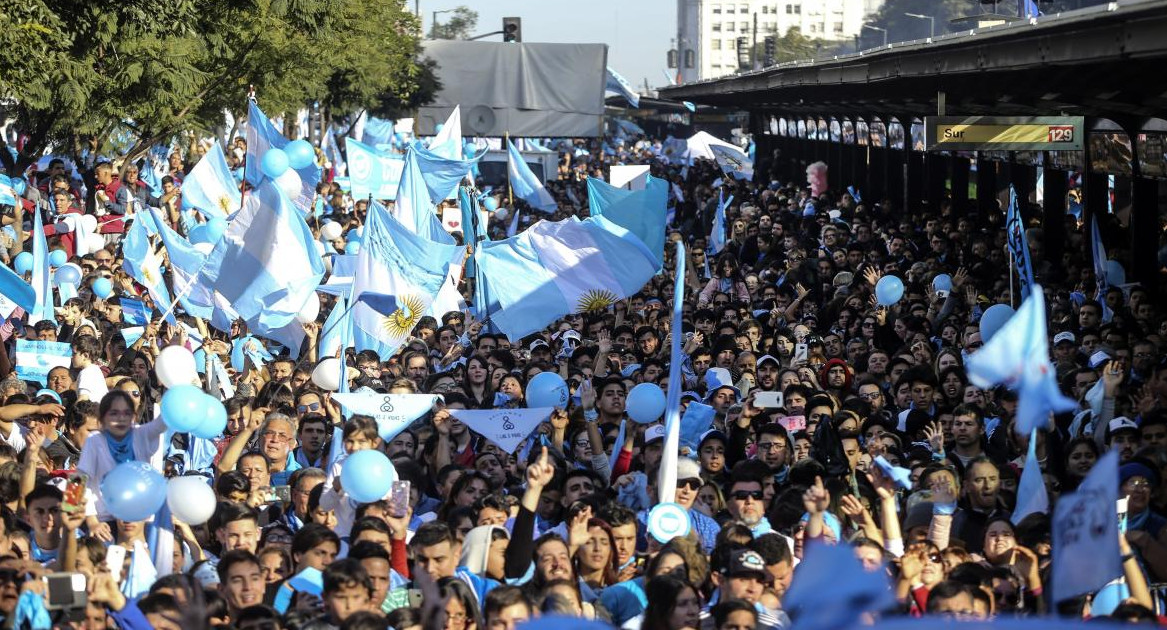 Marcha pro vida contra el aborto en centro porteño (NA)