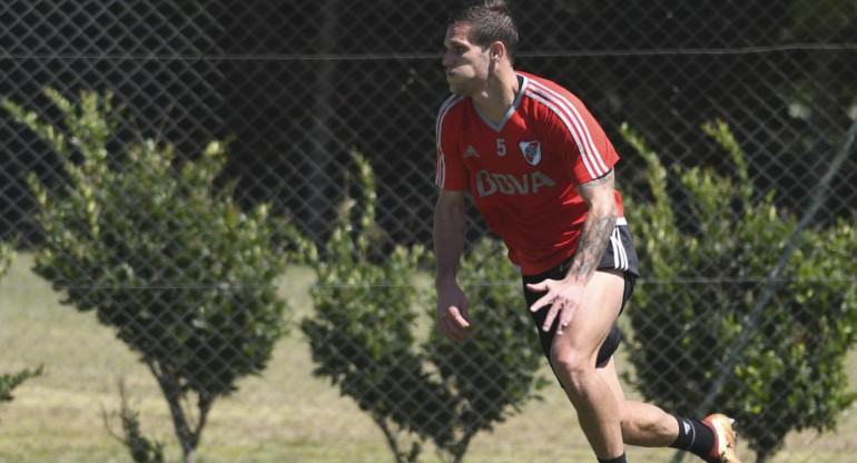 Bruno Zuculini - River Plate - NA