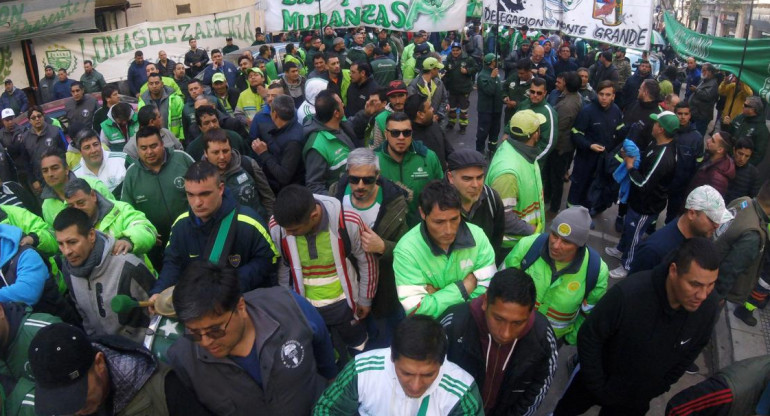 Marcha de Camioneros - Corte y protesta (NA)