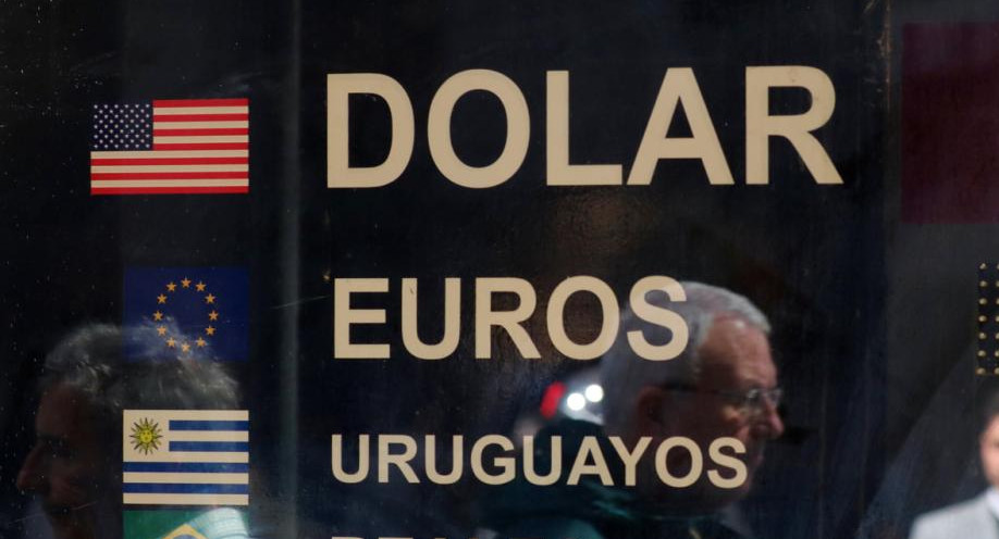 Dólar - Casa de Cambio - Economía (Reuters)