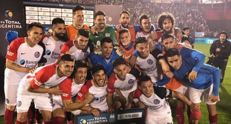 Festejo de San Lorenzo en Copa Argentina