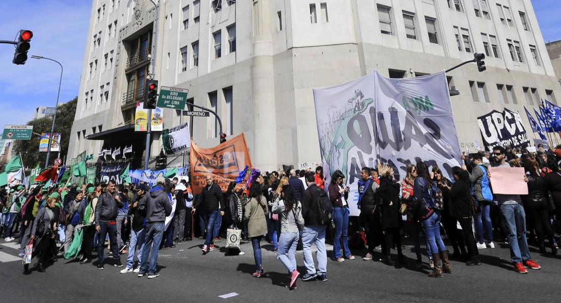 Movimientos sociales - Reclamos - Piquetes (NA)