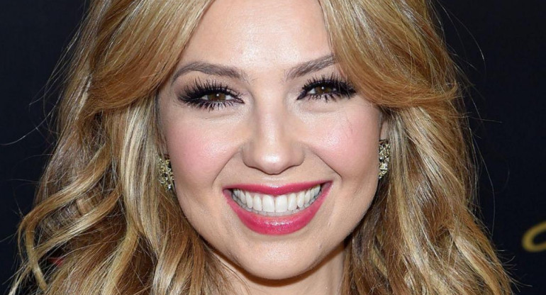 Thalia incendió Instagram con su escote ¿Pasó por el quirófano?