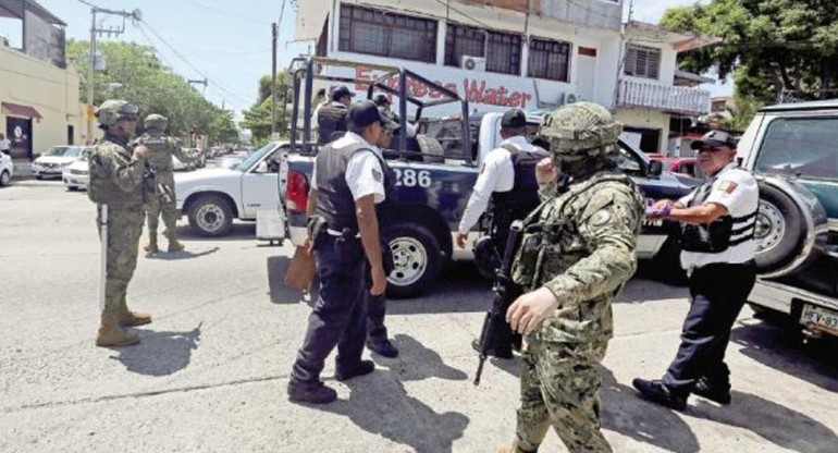 Inseguridad y violencia en Acapulco - México - Policías 