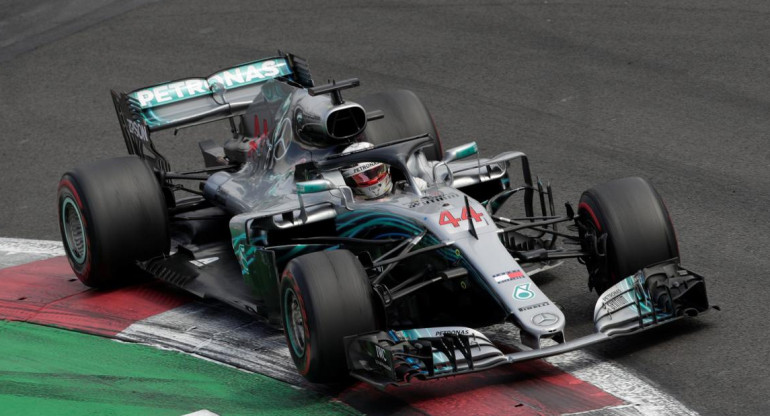 Lewis Hamilton, Mercedes Benz, Fórmula 1, deportes, Reuters