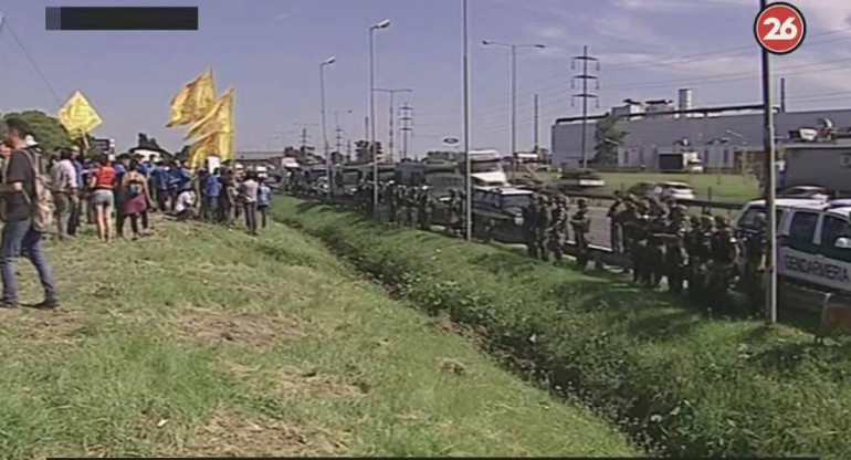 Tensión en la Autopista Panamericana (Canal 26)