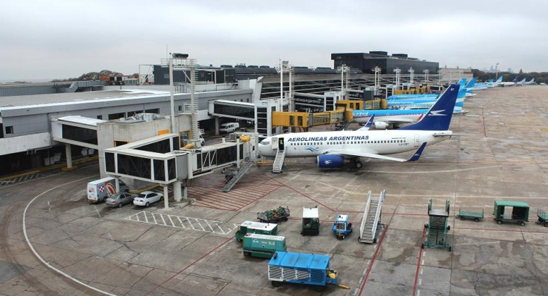 Aeroparque Jorge Newbery, líneas aéreas, aviones, vuelos