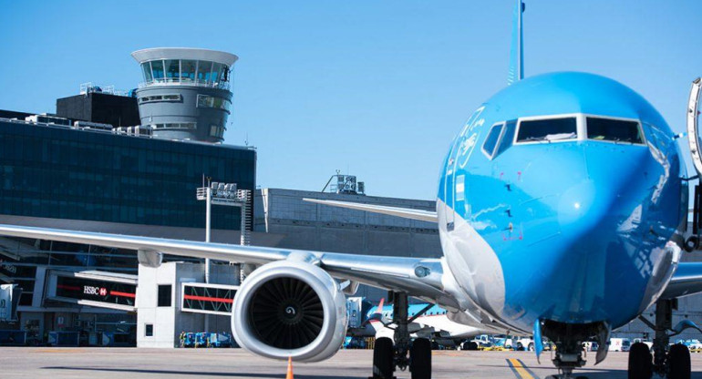 Aeroparque Jorge Newbery, aviones, torre de control, interferencias