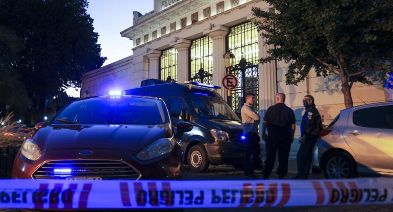 Explosión en el cementerio de la Recoleta, NA