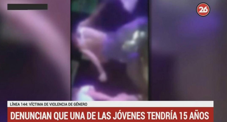 Escándalo en boliche de Paraná por dar tragos a menores que se desnudaban (Canal 26)