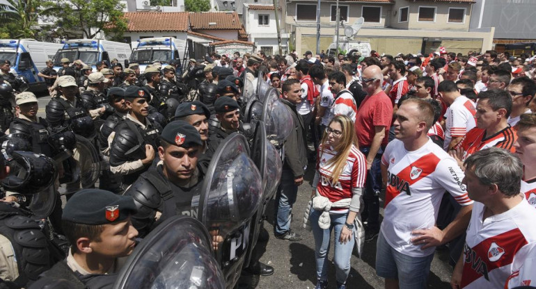 Incidentes Monumental - Superfinal Libertadores Agencia NA