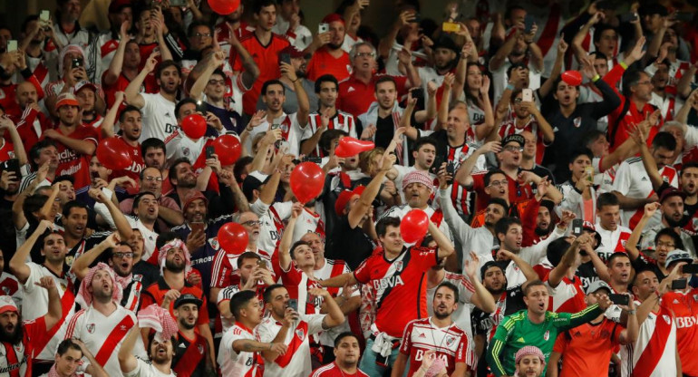 Hinchas - Al Ain vs River - Mundial de Clubes Reuters