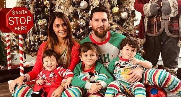 Lionel Messi, Antonela Roccuzzo y sus hijos en Navidad (Instagram)