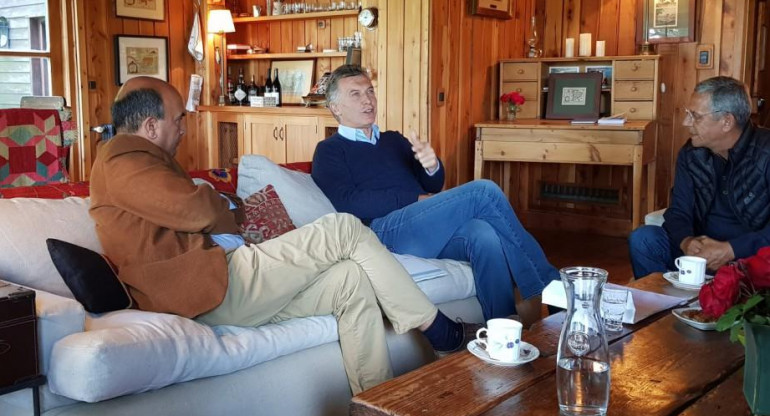 Macri junto a "Pechi" Quiroga, intendente de Neuquén