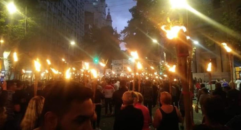 Marcha de las antorchas contra el tarifazo