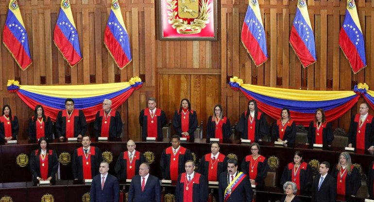 Tribunal Supremo de Venezuela, Maduro, Reuters	