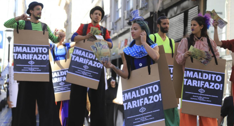 Maldito tarifazo, caos en centro porteño, nueva protesta contra los tarifazos, marcha al ENRE y al Congreso	