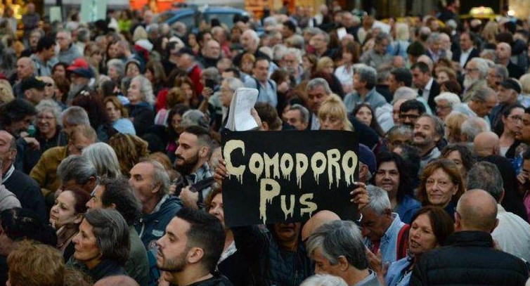 Multitudinaria marcha en apoyo al juez Alejo Ramos Padilla	