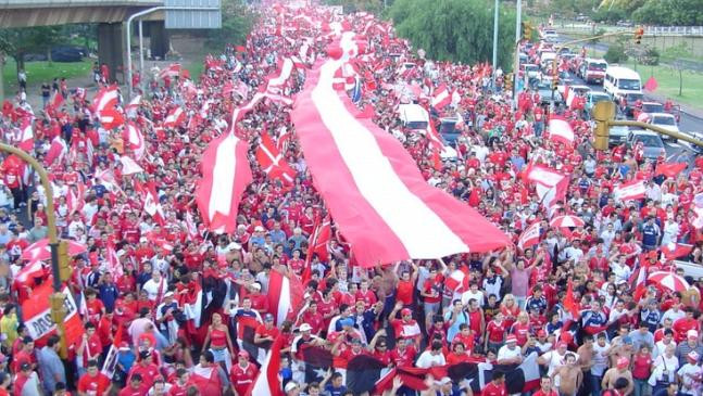 Hincha del día de Independiente - Festejos