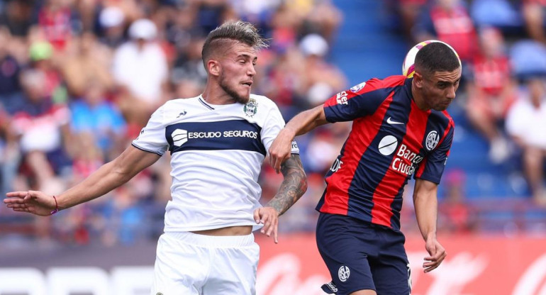 San Lorenzo vs Gimnasia - Superliga