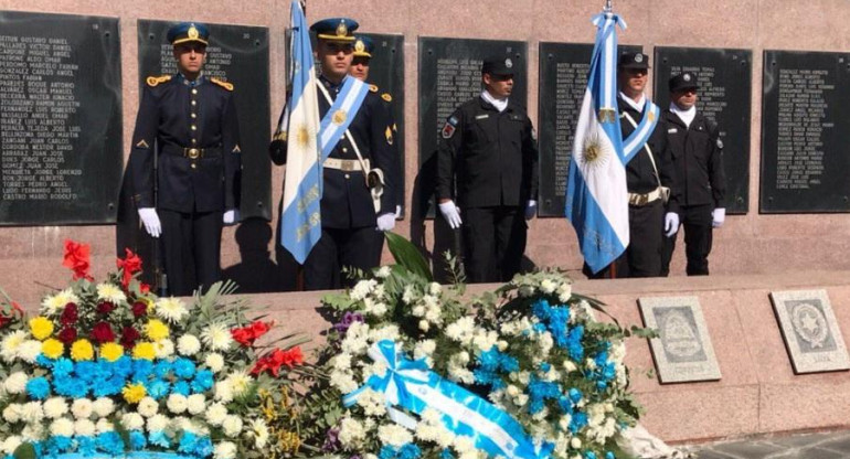 Acto por Malvinas en Plaza San Martín