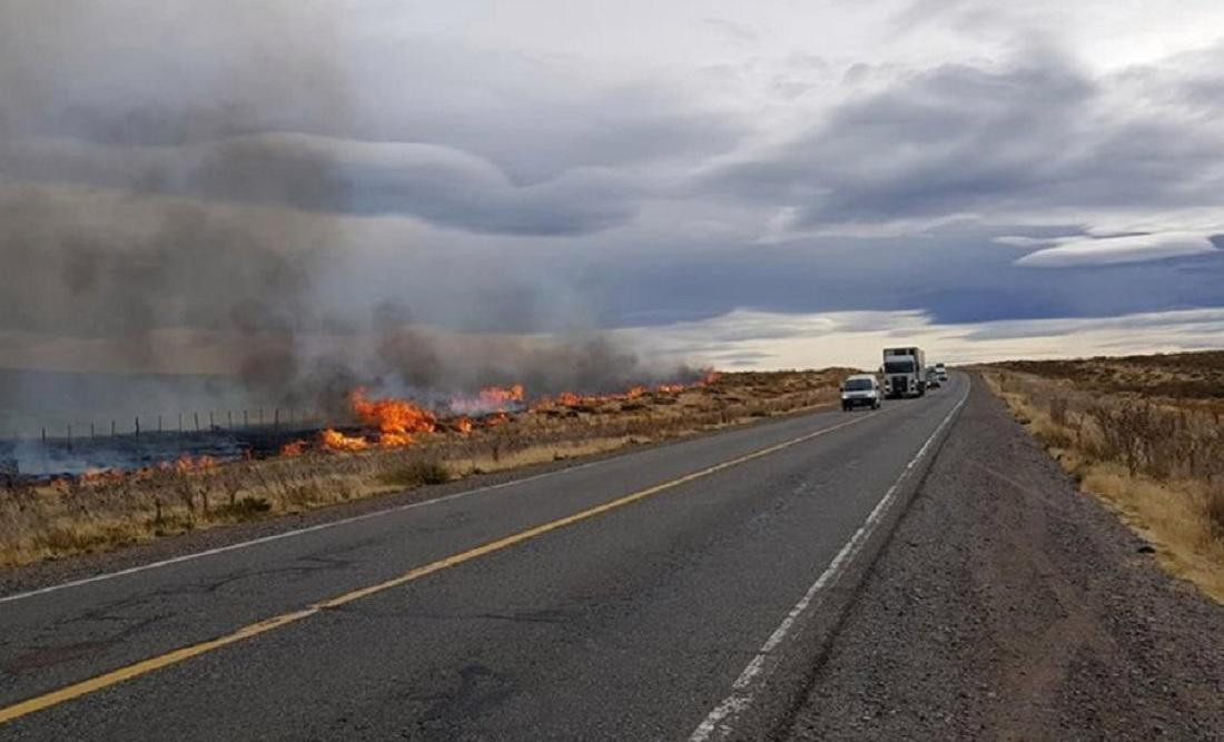 Incendio forestal generó un apagón en Bariloche, Villa La Angostura y San Martín de Los Andes