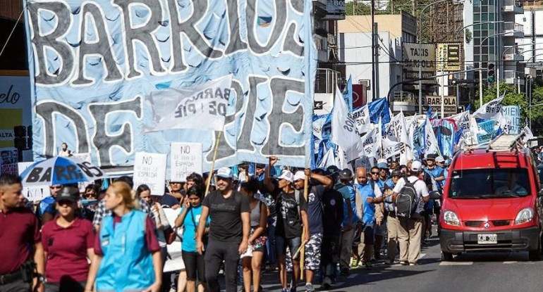 Marchas de organizaciones sociales contra la política económica del Gobierno