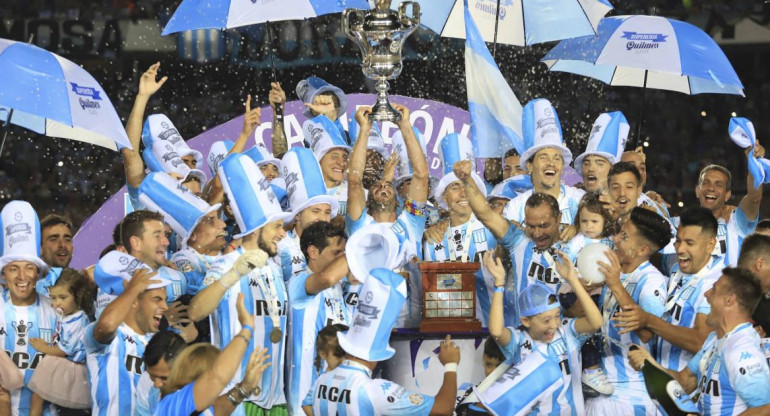 Racing campeón - Festejos en el Cilindro Agencia NA