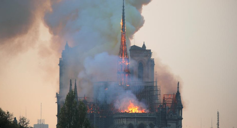 Incendio en la Catedral de Notre Dame, 15 de abril de 2019, REUTERS