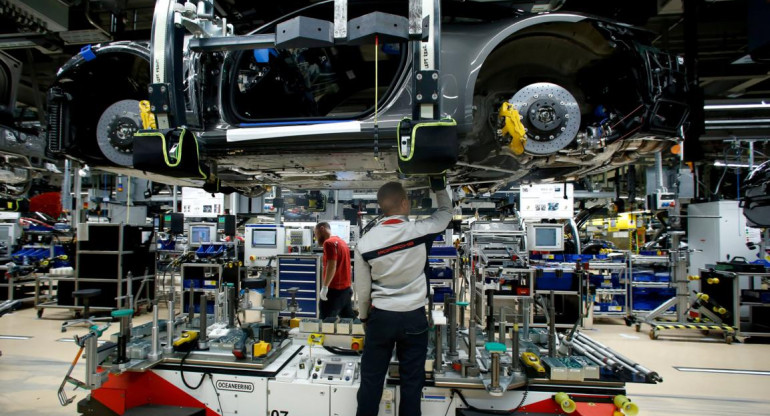 Porsche, industria automotríz, autos, producción automotríz, Reuters