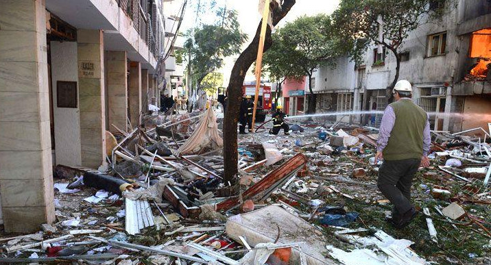 Explosión edificio en Rosario - 2013