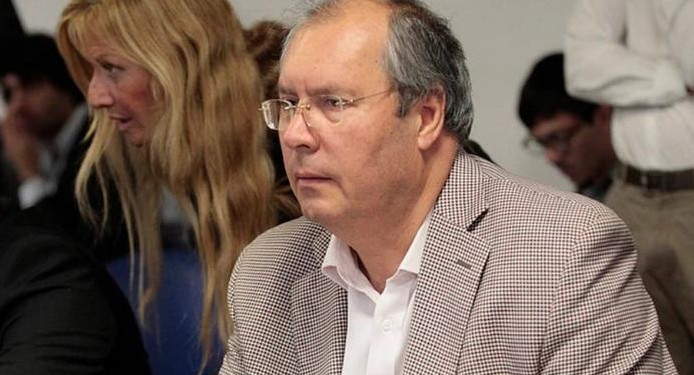 Héctor Olivares