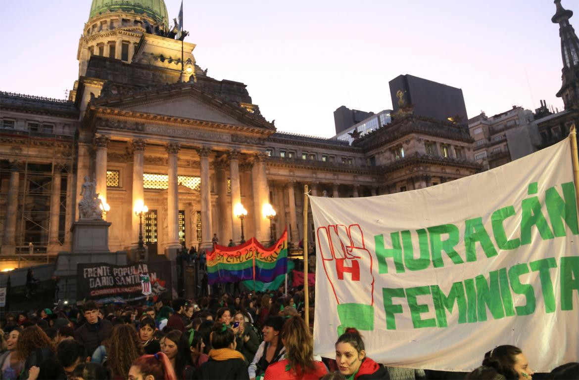 Pañuelazos y marchas a favor de proyecto de legalización del aborto, Congreso, NA