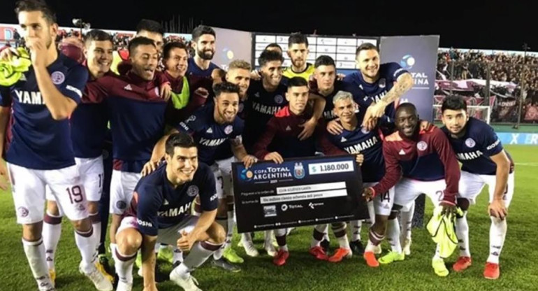 Victoria de Lanús en Copa Argentina, fútbol argentino