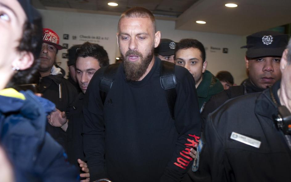 Llegada de Daniele De Rossi a la Argentina para sumarse a Boca