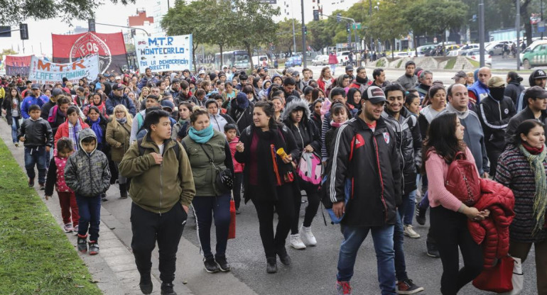 "Polentazo" en la Ciudad de Buenos Aires, cortes y manifestaciones, Agencia NA