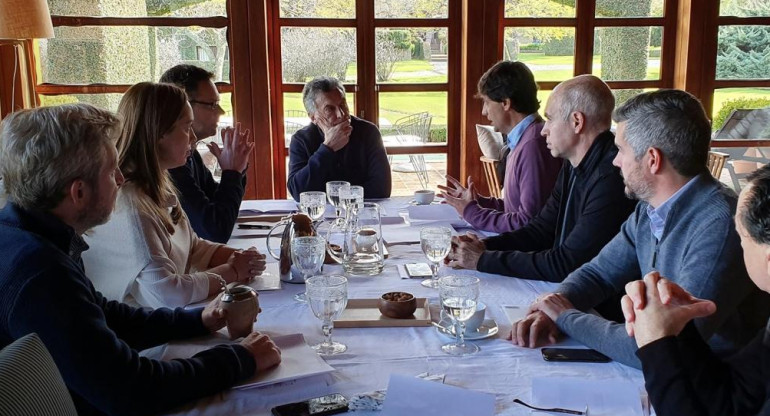 Reunión de equipo económico, quinta Los Abrojos