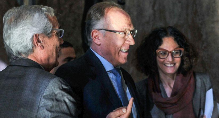 Guillermo Nielsen y Cecilia Todesca en la reunión con Hernán Lacunza