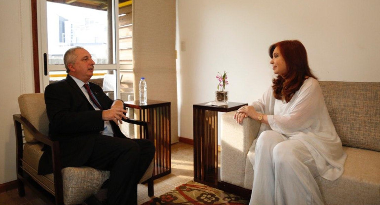 Cristina Kirchner en Misiones junto a Hugo Passalacqua, ex presidente de Paraguay