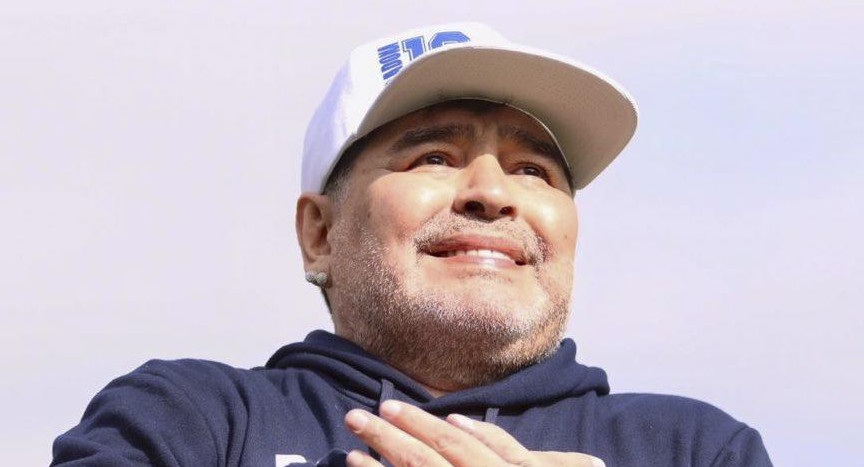 Presentación de Diego Maradona en Gimnasia La Plata, AGENCIA NA